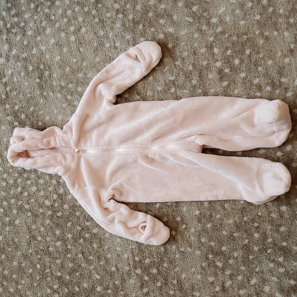 First Impressions Light Pink Fuzzy Onsie | 12M